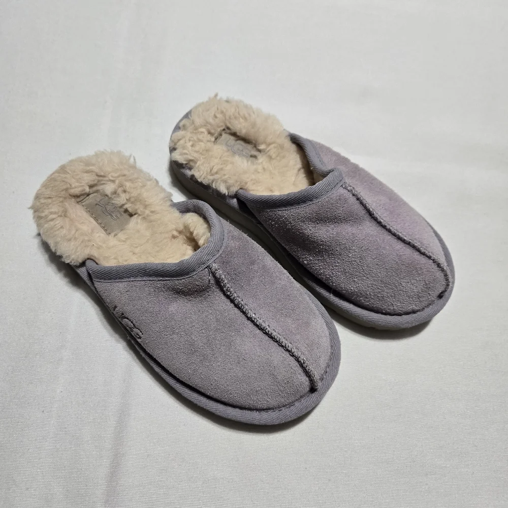 UGG Kid's Keegan Slippers sz 11